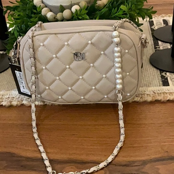 Badgley Mischka Handbags - BADGLEY MISCHKA OFF WHITE CROSSBODY EITH PEARL ACCENTS